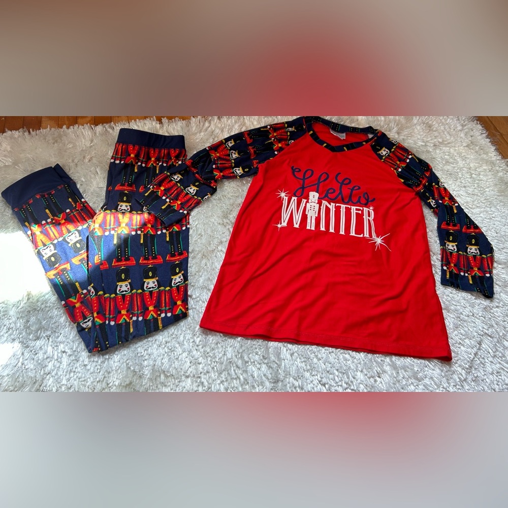 Buttery soft LuLaRoe kids pajamas.  Size 10.